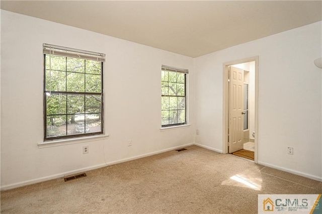 1904 Timber Oaks Road, Edison, NJ 08820