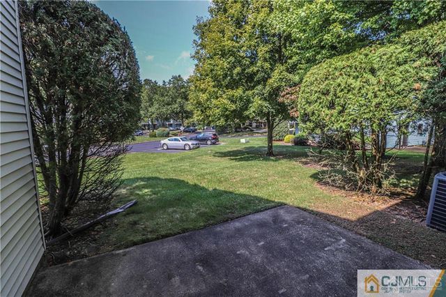 1904 Timber Oaks Road, Edison, NJ 08820