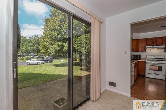 1904 Timber Oaks Road, Edison, NJ 08820