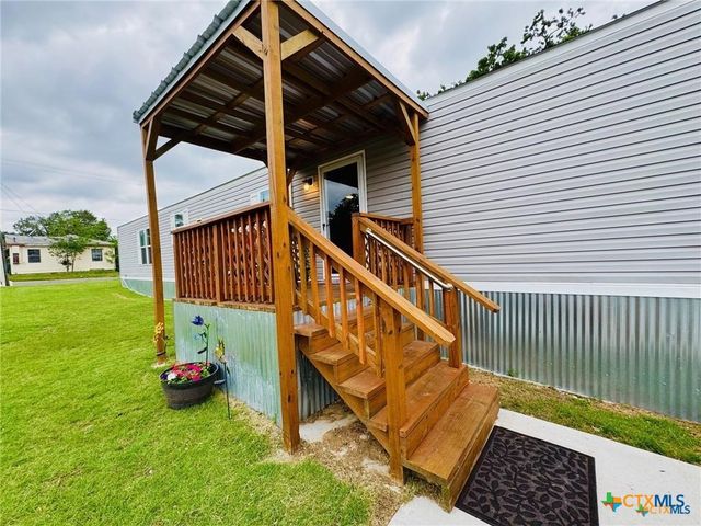 1601 Bridge Street, Gatesville, TX 76528