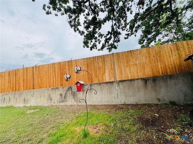 1601 Bridge Street, Gatesville, TX 76528