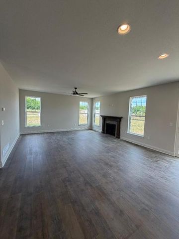 490 Talbots Woods DRIVE, Dousman, WI 53118