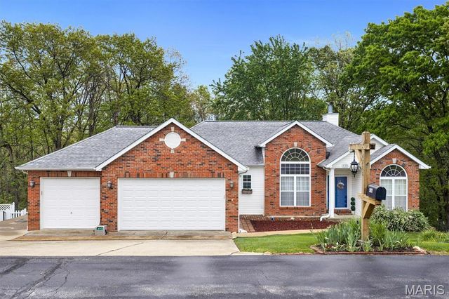 4788 Wilbert Road, High Ridge, MO 63049