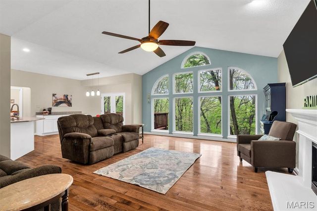 4788 Wilbert Road, High Ridge, MO 63049