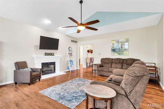 4788 Wilbert Road, High Ridge, MO 63049