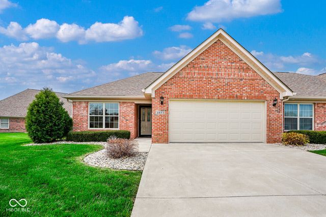 4893 W Harrisburg Court, New Palestine, IN 46163