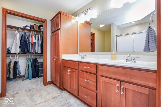 4893 W Harrisburg Court, New Palestine, IN 46163