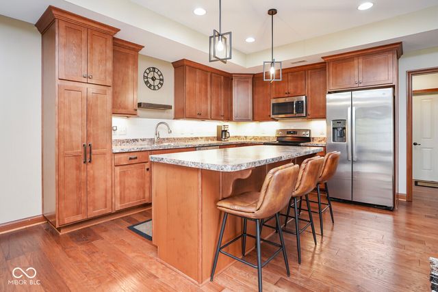 4893 W Harrisburg Court, New Palestine, IN 46163