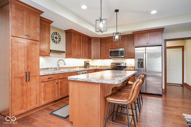 4893 W Harrisburg Court, New Palestine, IN 46163