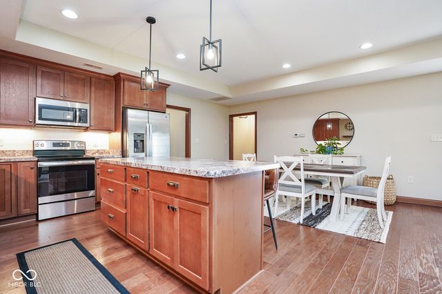 4893 W Harrisburg Court, New Palestine, IN 46163