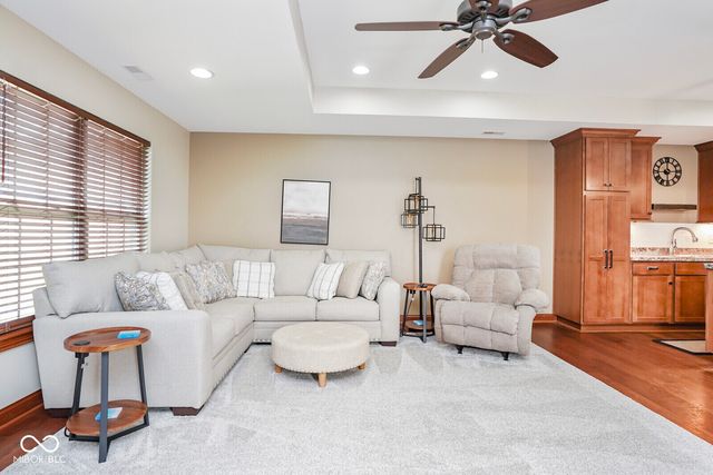 4893 W Harrisburg Court, New Palestine, IN 46163
