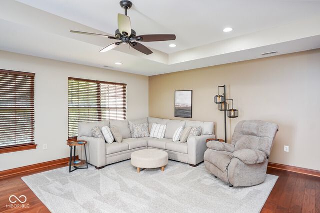 4893 W Harrisburg Court, New Palestine, IN 46163