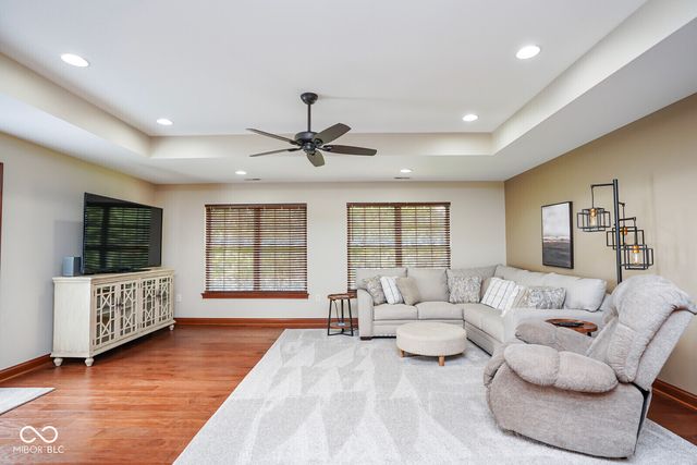 4893 W Harrisburg Court, New Palestine, IN 46163