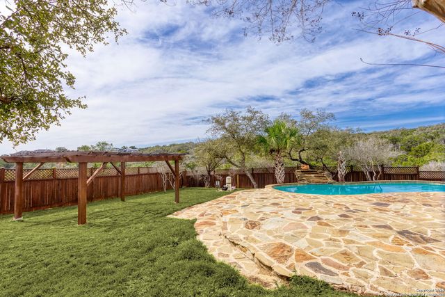 192 COUNTY ROAD 2812, Mico, TX 78056