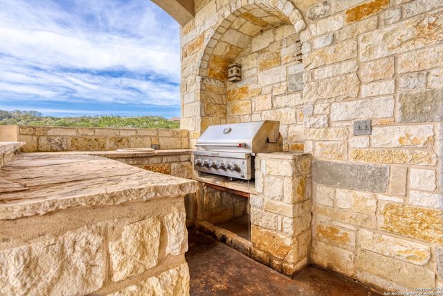 192 COUNTY ROAD 2812, Mico, TX 78056