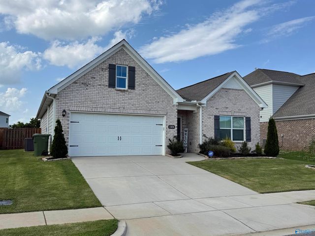 13038 Lantern Pointe Way, Harvest, AL 35749