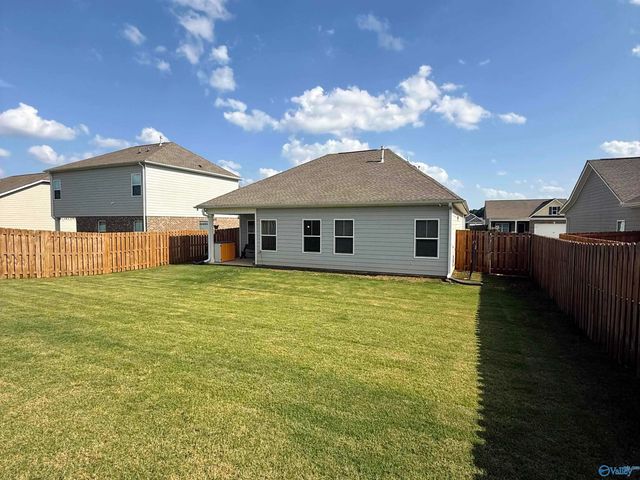 13038 Lantern Pointe Way, Harvest, AL 35749