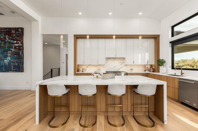 635 Lakeridge Dr, Auburn, CA 95603