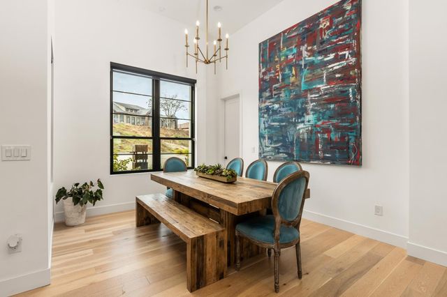 635 Lakeridge Dr, Auburn, CA 95603