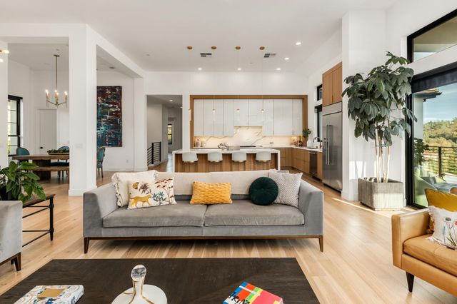 635 Lakeridge Dr, Auburn, CA 95603