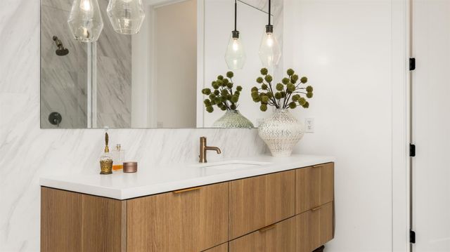 635 Lakeridge Dr, Auburn, CA 95603