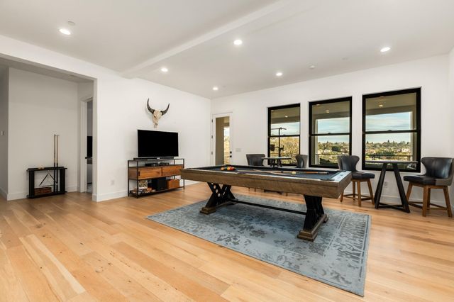 635 Lakeridge Dr, Auburn, CA 95603