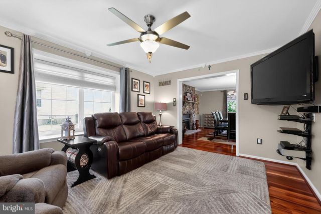 203 GLENVIEW DR, Warrington, PA 18976