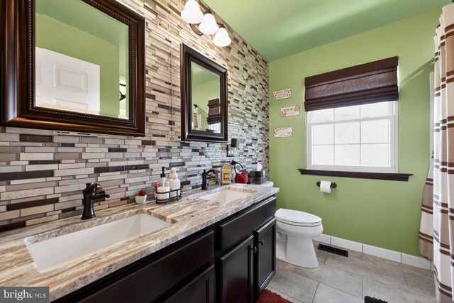 203 GLENVIEW DR, Warrington, PA 18976