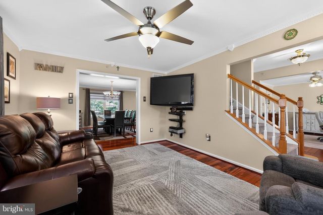 203 GLENVIEW DR, Warrington, PA 18976