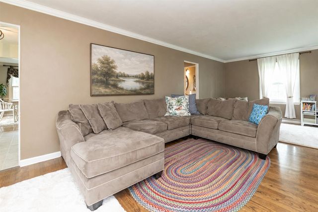 1738 Greenbriar Drive, Portage, MI 49024
