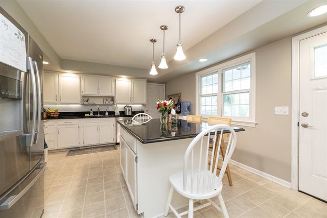 1738 Greenbriar Drive, Portage, MI 49024