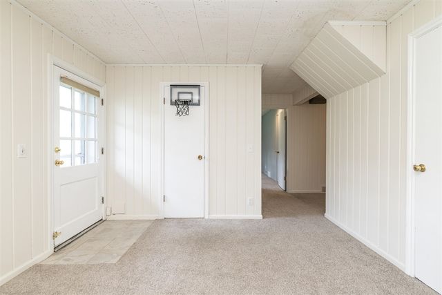 1738 Greenbriar Drive, Portage, MI 49024