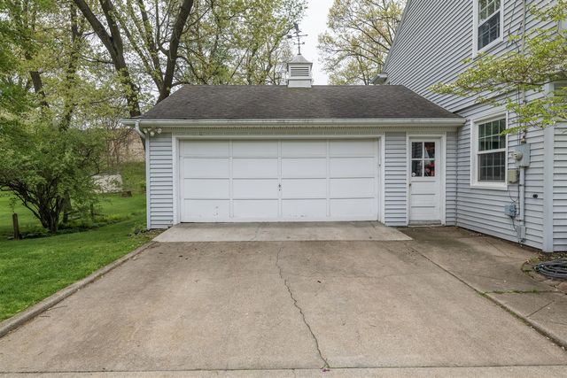 1738 Greenbriar Drive, Portage, MI 49024