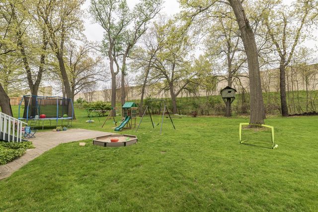 1738 Greenbriar Drive, Portage, MI 49024