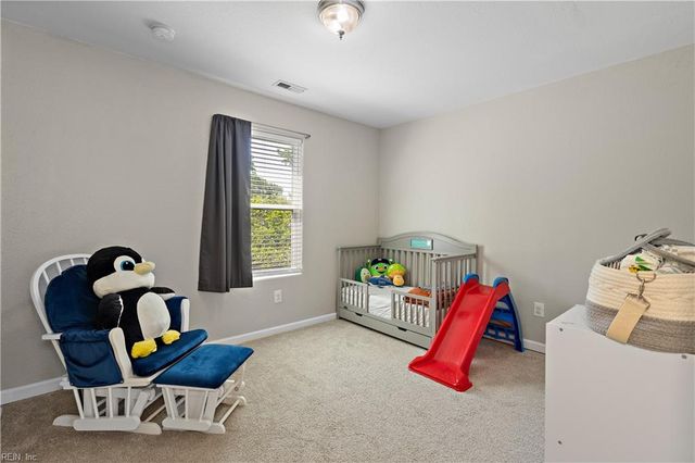 16 Lacrosse St, Hampton, VA 23663