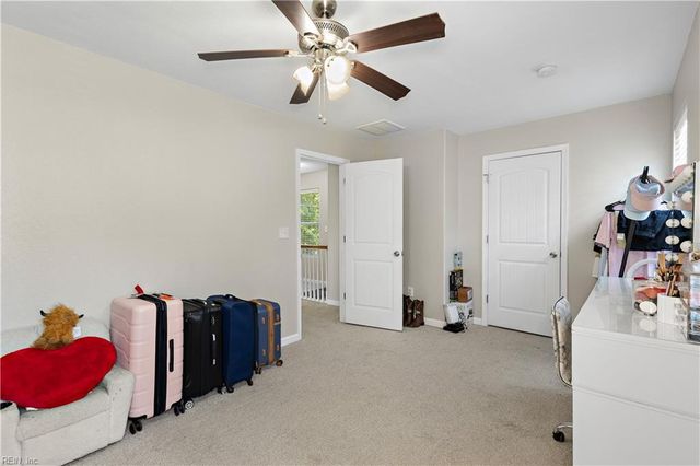 16 Lacrosse St, Hampton, VA 23663