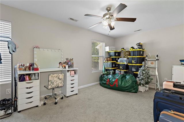 16 Lacrosse St, Hampton, VA 23663
