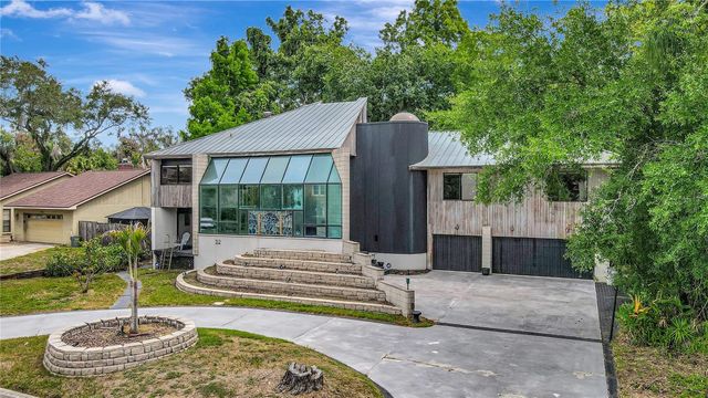 312 S RIVERHILLS DRIVE, Tampa, FL 33617