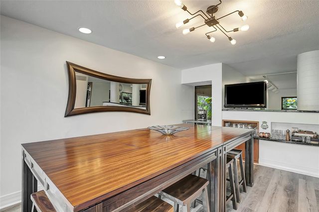 312 S RIVERHILLS DRIVE, Tampa, FL 33617
