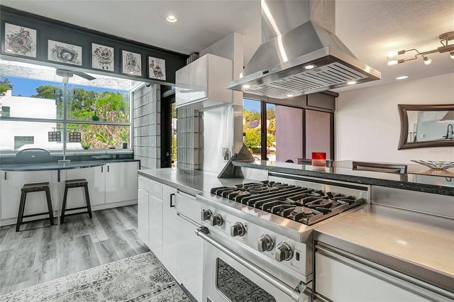 312 S RIVERHILLS DRIVE, Tampa, FL 33617