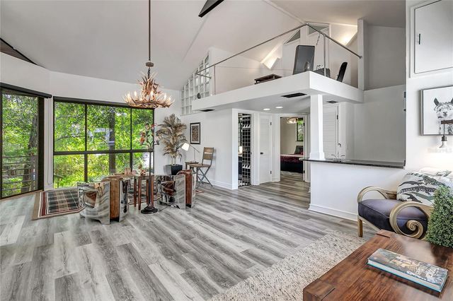 312 S RIVERHILLS DRIVE, Tampa, FL 33617