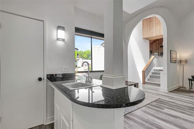 312 S RIVERHILLS DRIVE, Tampa, FL 33617