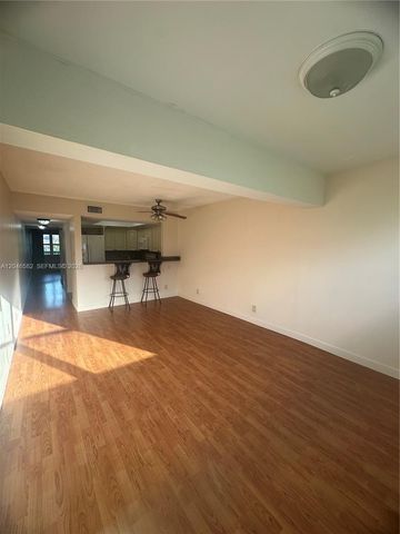 9500 SW 3rd Street 254, Boca Raton, FL 33428