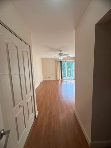 9500 SW 3rd Street 254, Boca Raton, FL 33428