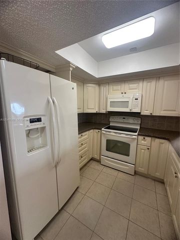 9500 SW 3rd Street 254, Boca Raton, FL 33428