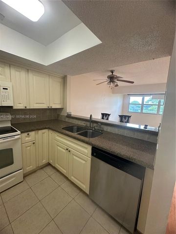 9500 SW 3rd Street 254, Boca Raton, FL 33428