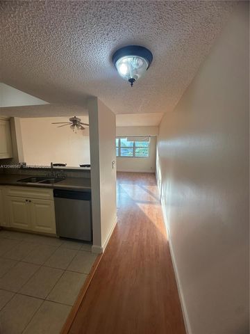 9500 SW 3rd Street 254, Boca Raton, FL 33428
