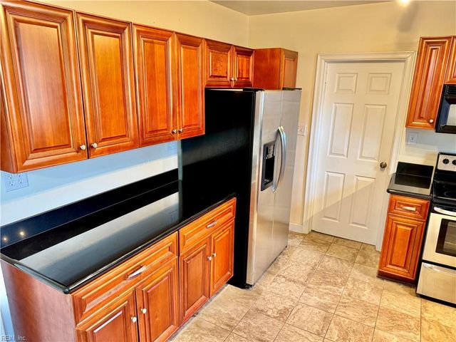 114 Haven DR, Norfolk, VA 23503