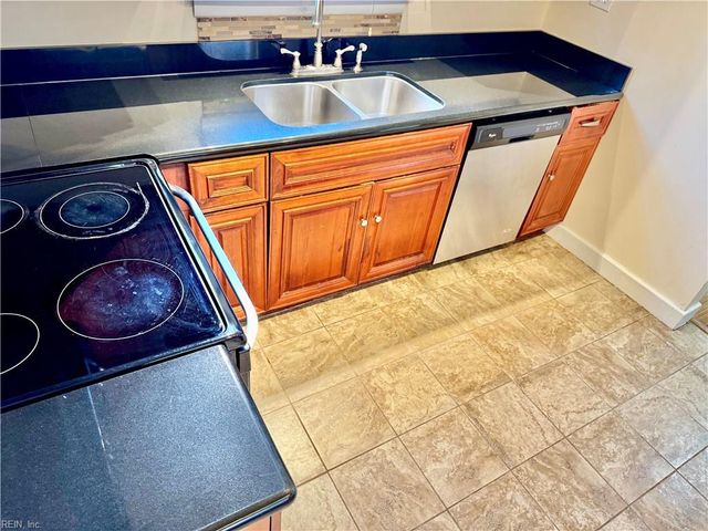 114 Haven DR, Norfolk, VA 23503