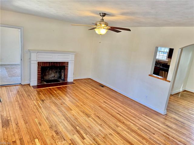 114 Haven DR, Norfolk, VA 23503